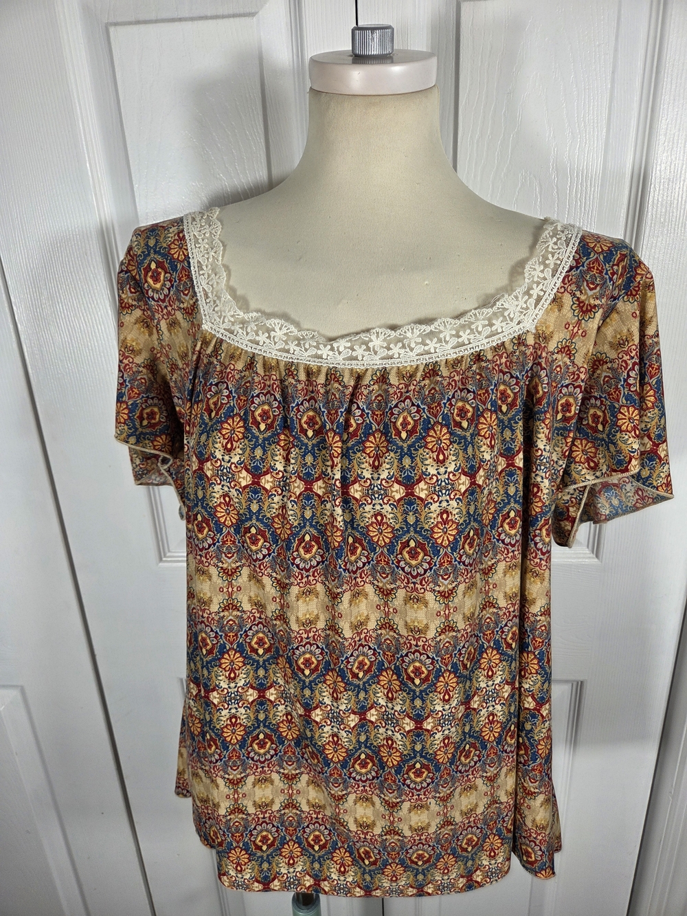Boho Peasant Blouse 1XL Lace Trim Medallion Print Top Made USA